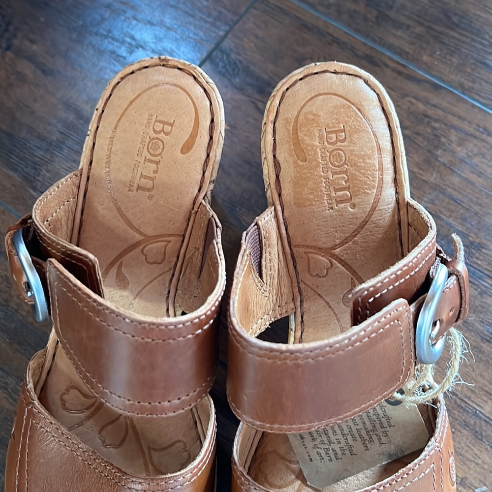 Born Leather Wedge - Picture 8 of 10